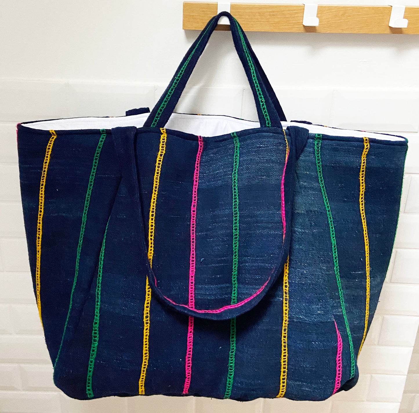 Sunny Stripes - Maxi cabas brodé