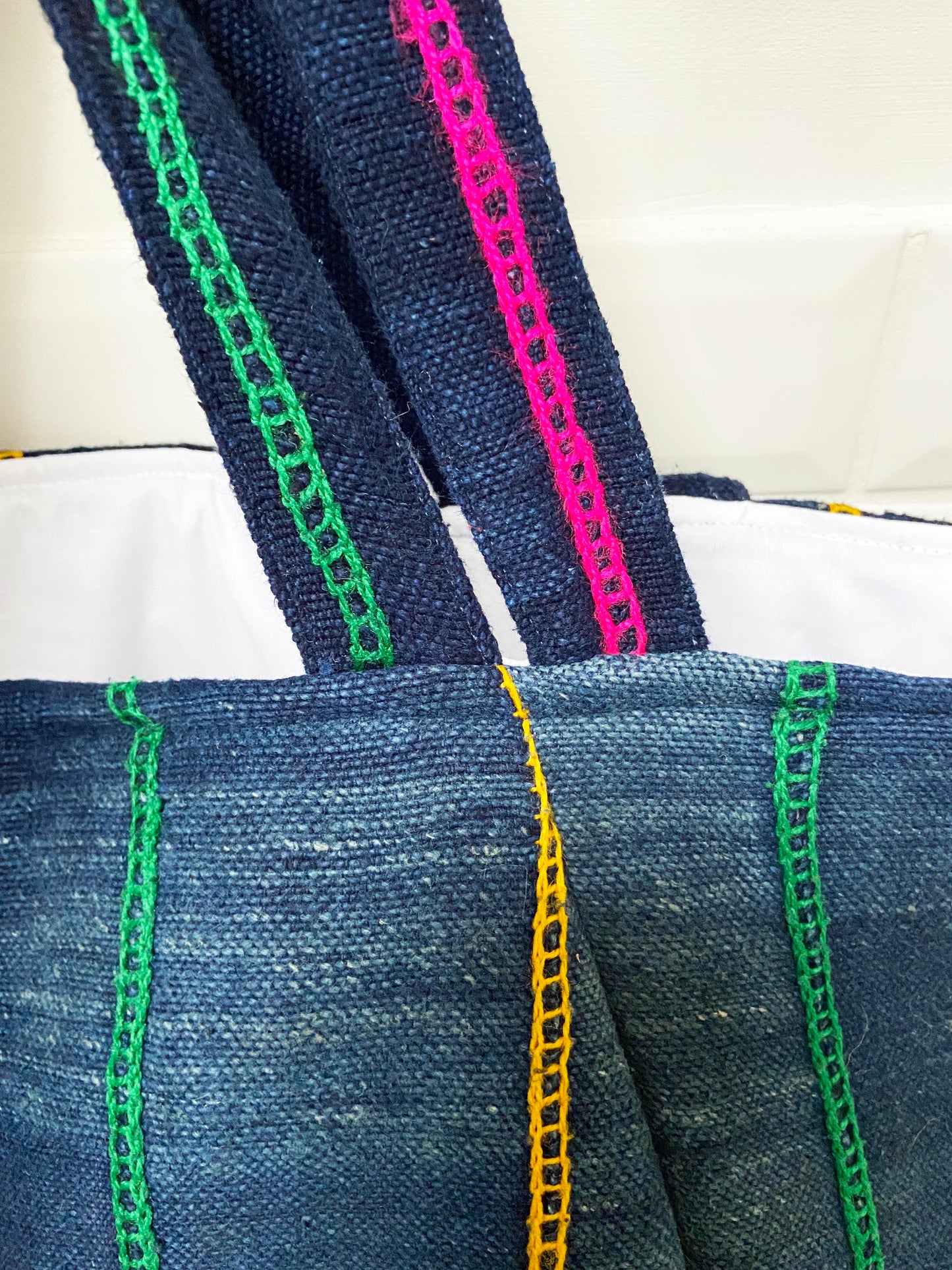 Sunny Stripes - Maxi cabas brodé